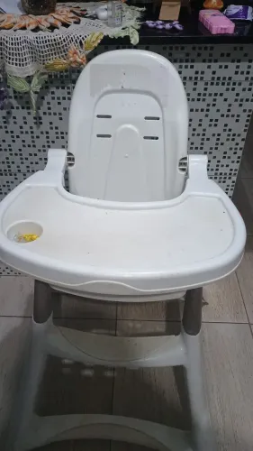 Cadeira de alimentação