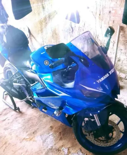 Vendo R3 321 quitada em dias