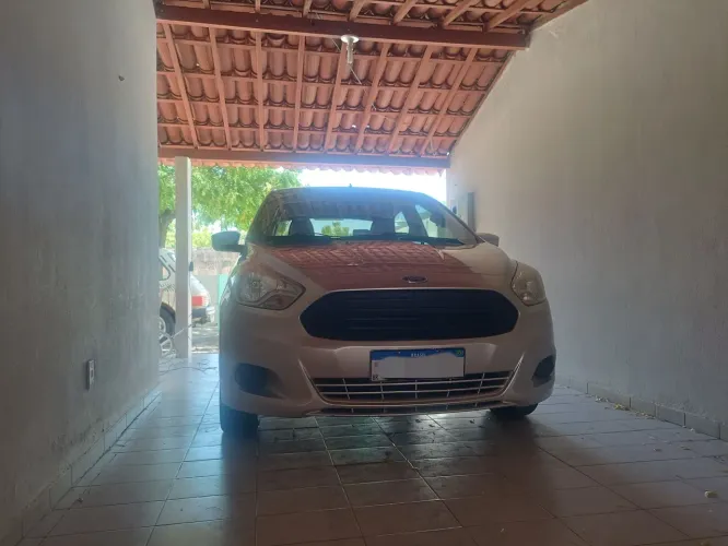 Ford KA+ Sedan 1.5 16V Flex 4P 2015