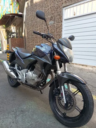 Cb 300