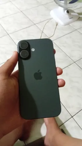 iPhone 17