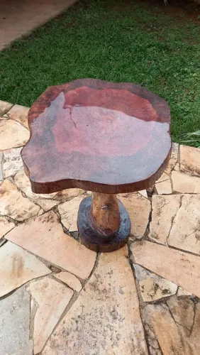 Mesa Rústica em Madeira Maciça Resinada