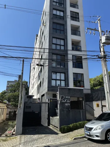 VENDE-SE EXELENTE APARTAMENTO NO PORTÃO COM 2 QUARTOS