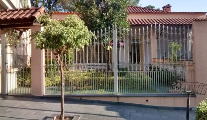 Casa térrea a venda no Jardim Leonor Mendes de Barros 3 quartos, suite, piscina, 5 vagas