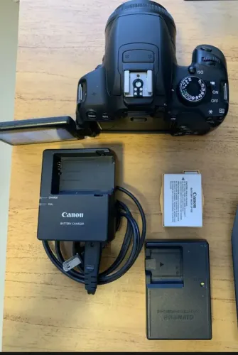 Camera Canon T4I lente 18-55mm