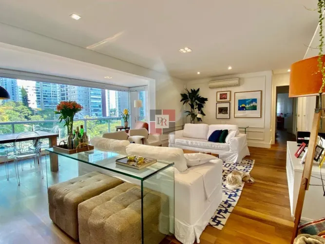 Apartamento com 164m², 3 suítes e varanda com churrasqueira no Supremo Campo Belo
