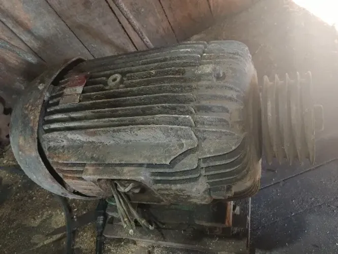 MOTOR WEG 30 CV 4 POLOS