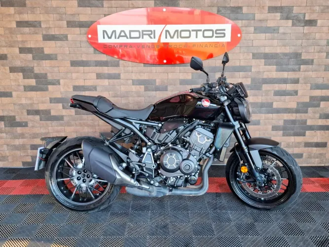 HONDA CB 1000R Black Edition