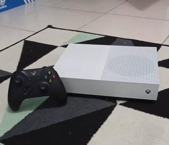 Xbox One S