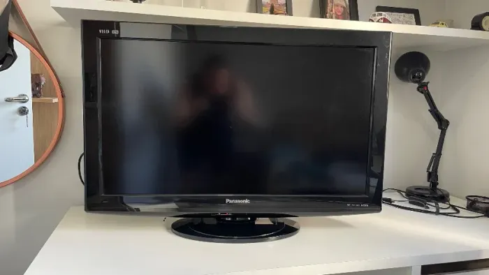 TV Panasonic 32 polegadas LCD em excelente estado