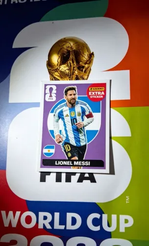 VENDO- Figurinha Do Lionel Messi Legend Regular 2026