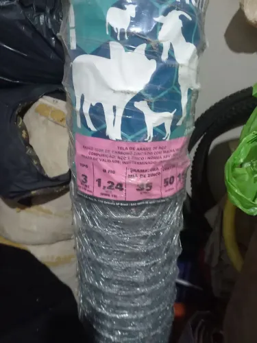 Vendo rolo de tela mangueirao fio 18 50 metros 1.5 de altura