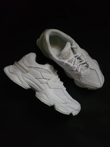 New Balance 9060 "Triple White" - 36 e 37