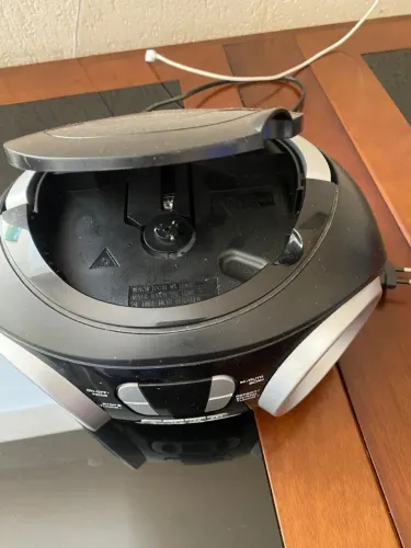 Rádio Boombox Mondial