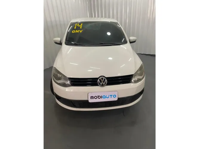 Volkswagen Fox 1.0 MI Total Flex 8V 5P 2014