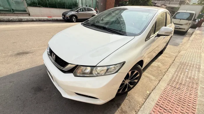 Honda Civic Sedan LXR 2.0 Flexone 16V Aut. 4P 2015
