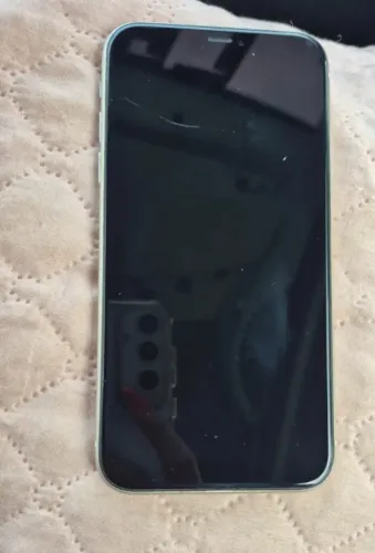 iPhone 11 - 64GB - Branco - Jundiaí (única dona) R$ 960