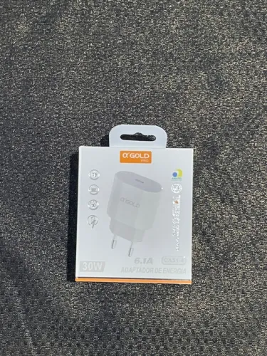 Carregador de Tomada Rápido Alpha Gold Pro