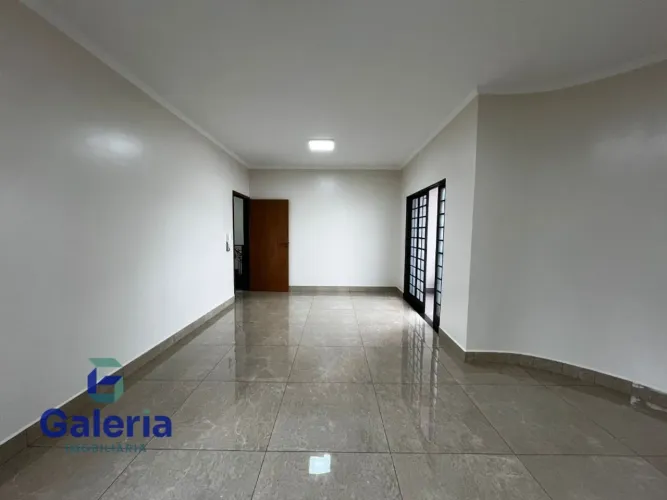 Casa Residencial com 3 quartos para alugar, 265m² - Nova Ribeirânia