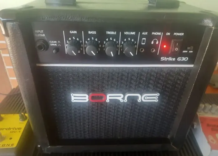 Troco.Amplificador Borne g30 lindo e melhorado!