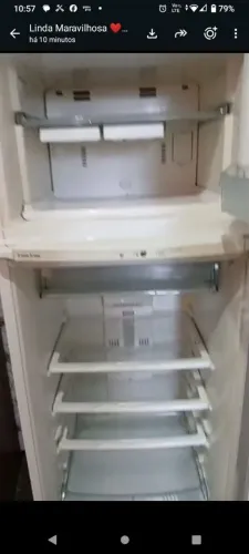 Vendo uma geladeira em perfeita condições em Nilópolis