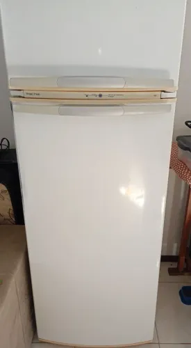 Geladeira Frost Free