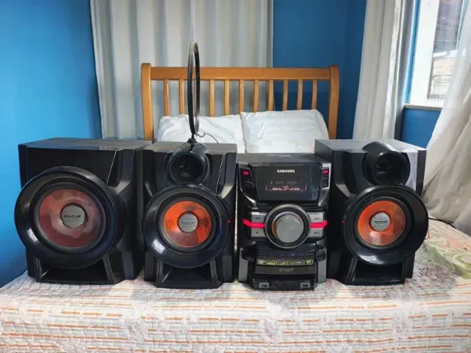 Aparelho de Som Samsung Giga Sound 3 caixas