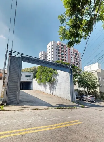 Imóvel para aluguel com 300 metros quadrados em Ayrosa - Osasco - SP