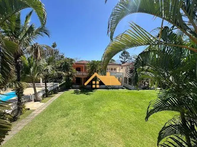 A 100m da Praia em Barra do Una: Casa em Condomínio ao Lado do Iate Clube | Conforto e Exc
