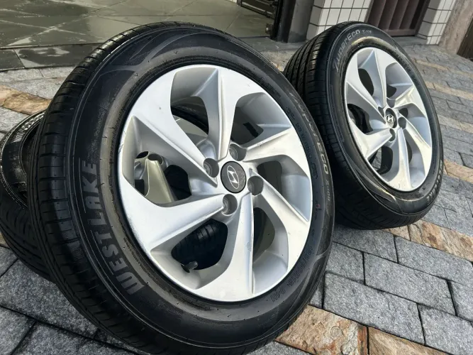 RODAS HB20 PREMIUM R15 + PNEUS NOVOS ACEITO TROCA