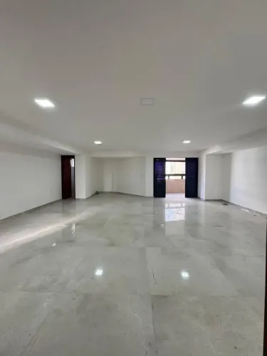 VENDE-SE excelente apartamento medindo 220m2com 4 suites bairro de Manaíra - João Pessoa -