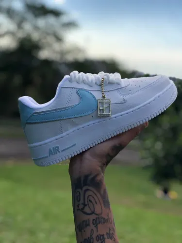 Nike Air Force 1