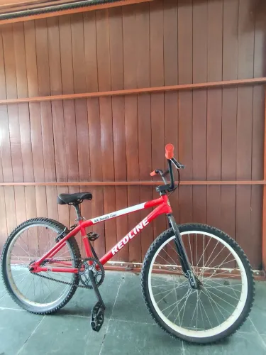 Bicicleta Redline MX Twenty Four