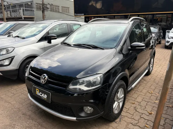 Volkswagen Crossfox 1.6 MI Total Flex 8V 5P 2011