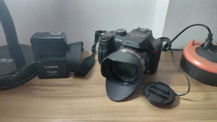 Lumix fz100