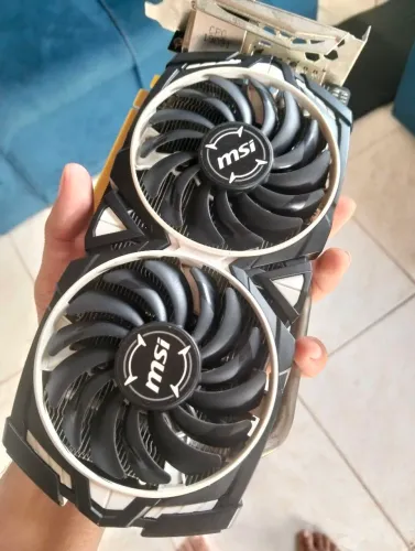 RX 570 DDR5 (Aceito trocas) com defeito