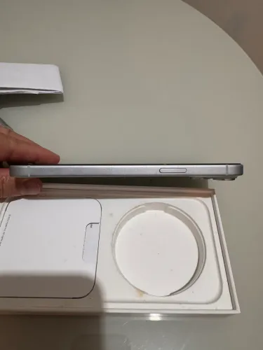 iPhone 15 Plus