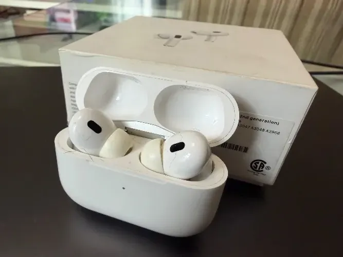AirPods Pro de 2ª geração com estojo de recarga USB-C e MagSafe