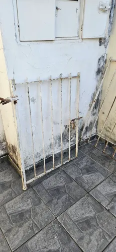 Grade com portão