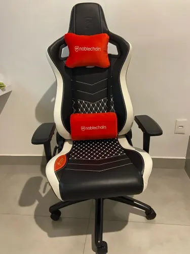 Cadeira Gamer Rara Noblechairs Epic Real Leather