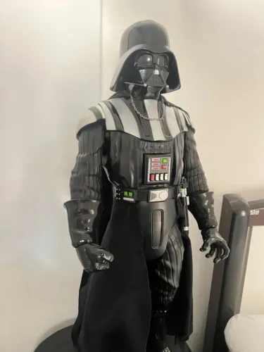 Action Figures - Predador, Darth Vader, Alien e Sentinela Matrix