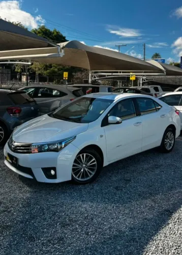 Toyota Corolla Altis 2.0 Flex 16V Aut. 2015