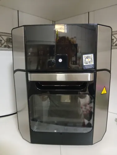 Uma linda fritadeira elétrica Airfryer 