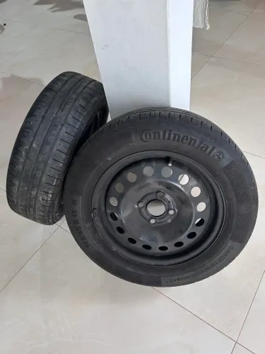 Roda aro 15 + pneu 185/65 polo track (cada)