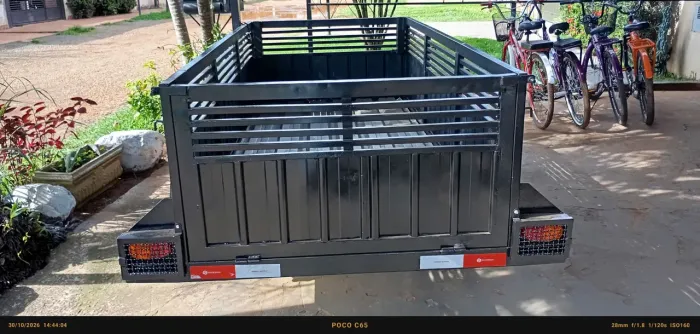Carretinha grande e nova