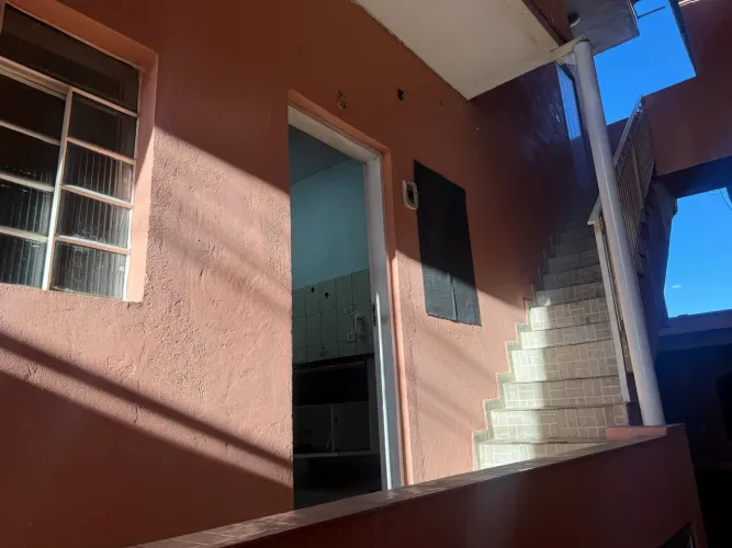 Alugo 2 cômodos em jd baronesa Osasco