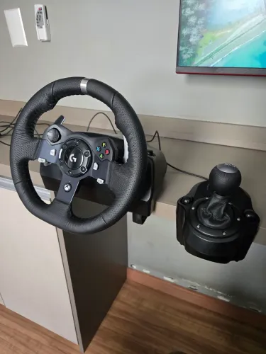 Volante Logitech g920 com câmbio