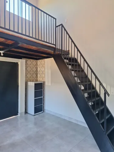 Alugo comercial Aureny 3. Excelente localização na Avenida J.  