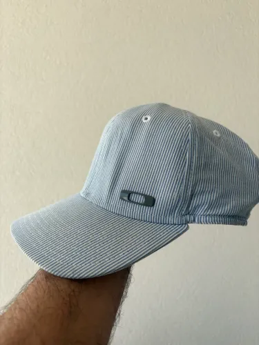 Boné Oakley