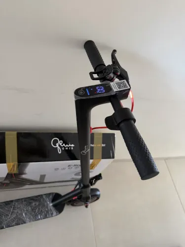 Patinete Eletrico 8.5 Ghis E-scooter Pro 350w